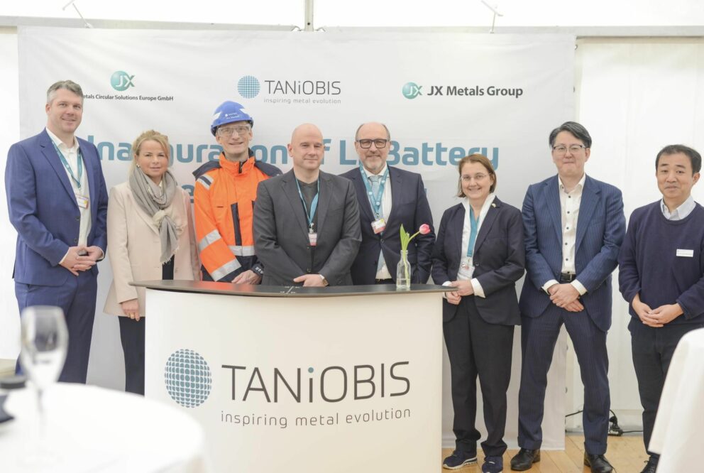 As part of the HVBatCycle project, the LiB recycling system was ceremonially attended by (from left to right): Bastian Westphal (Process Development Battery Recycling at PowerCo SE), Urte Schwerdtner (Mayor of the City of Goslar), Dr Ralph Dietmar Otterstedt (Head of Research and Development at TANIOBIS), Dr André Mecklenburg (CTO Project house EquipmentCo at PowerCo SE), Ralf Pospich (Head of Foreign Trade Department at Lower Saxony Ministry of Economics), Dr. Anne Hopert (Investment Promotion at Lower Saxony Ministry of Economics), Tomoji Mizuguchi (Executive Officer, Advanced Technology & Strategy Department, JX Metals Group) and Dr Kazuyuki Marukawa (Vice Chairman at TANIOBIS) in Goslar on March 24, 2023.